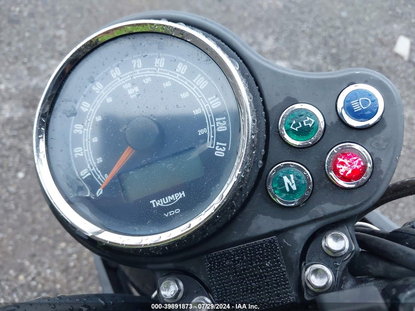 2014 TRIUMPH MOTORCYCLE BONNEVILLE - SMT900K11ET644059