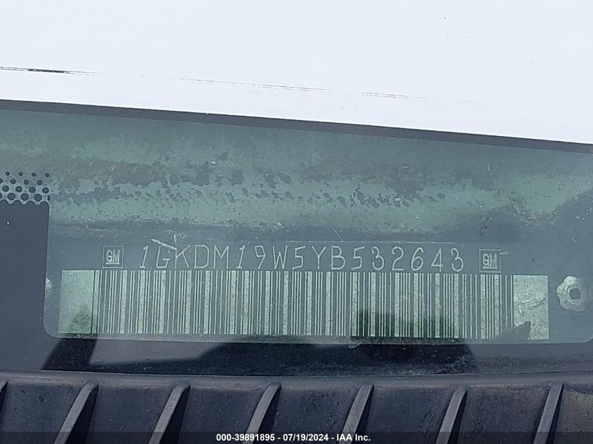 2000 GMC Safari Xt VIN: 1GKDM19W5YB532643 Lot: 39891895