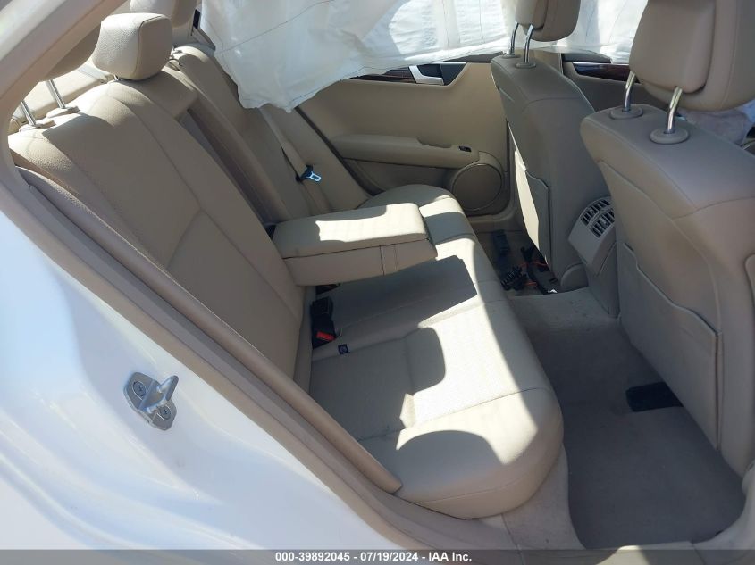 2013 Mercedes-Benz C 300 4Matic VIN: WDDGF8AB2DR287182 Lot: 39892045