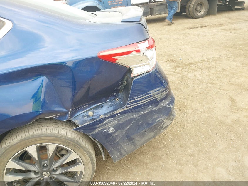 2016 Nissan Sentra Sr VIN: 3N1AB7AP9GY280457 Lot: 39892048