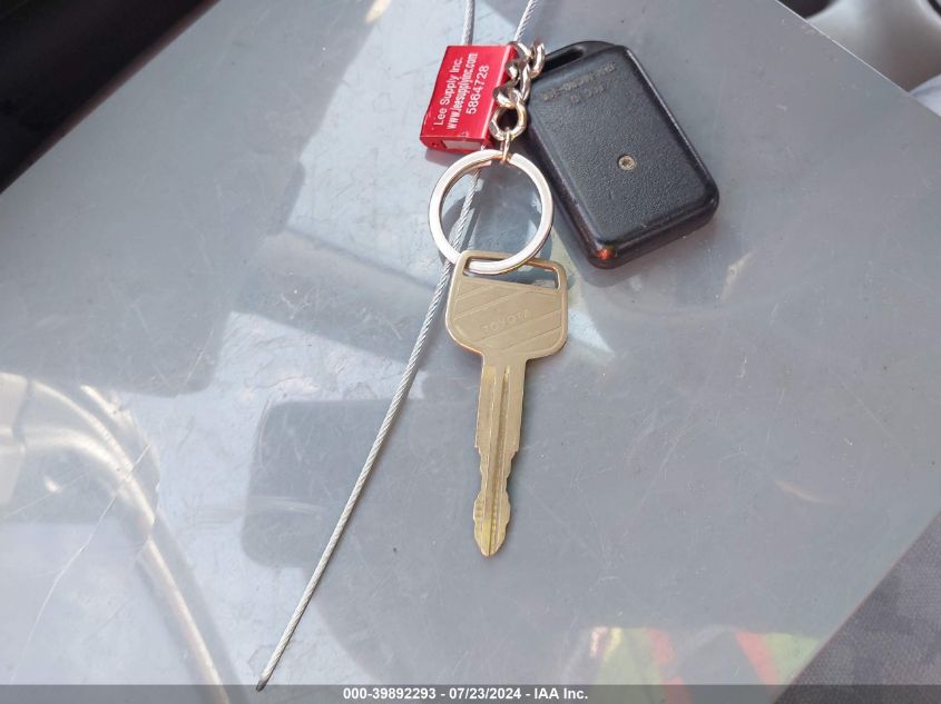 2001 Toyota Echo VIN: JTDBT123X10107197 Lot: 39892293