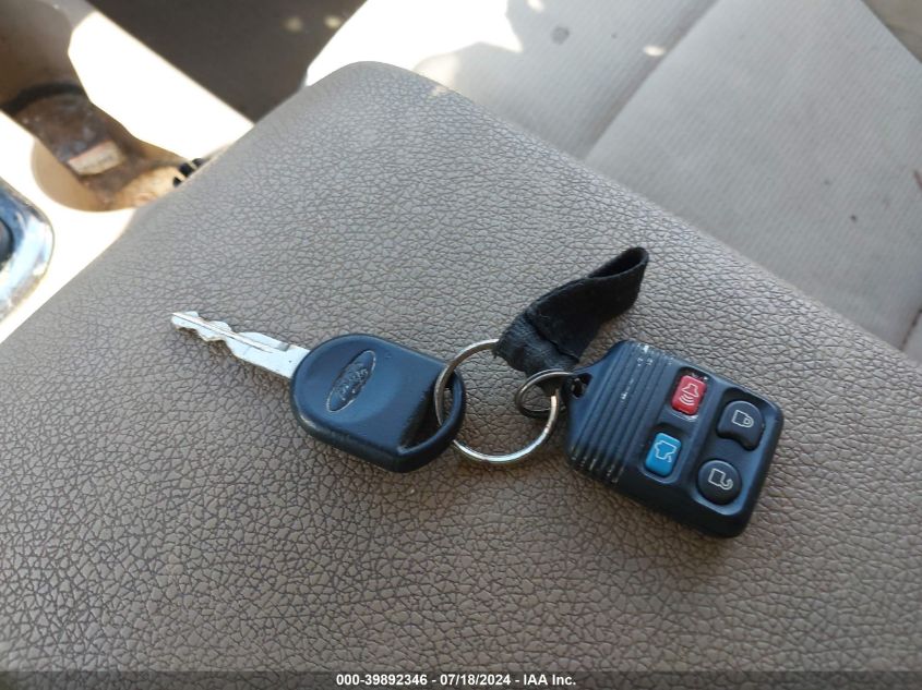 2007 Ford Explorer Xlt VIN: 1FMEU63E07UB00036 Lot: 39892346