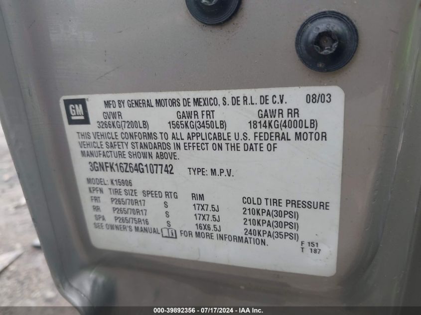 2004 Chevrolet Suburban 1500 Z71 VIN: 3GNFK16Z64G107742 Lot: 39892356