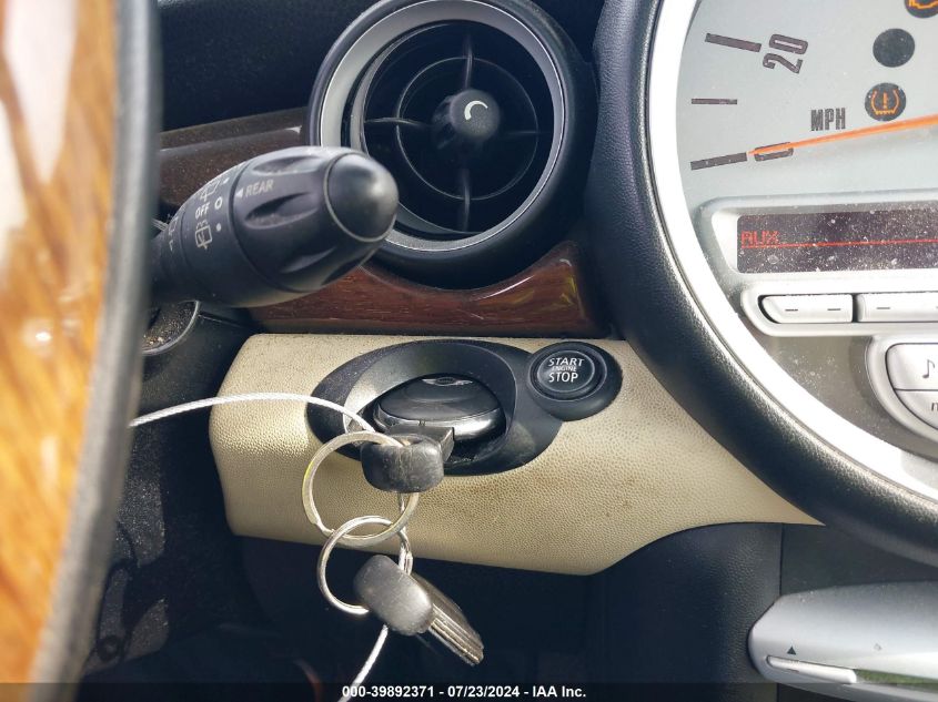 2010 Mini Cooper VIN: WMWMF3C51ATZ26798 Lot: 39892371