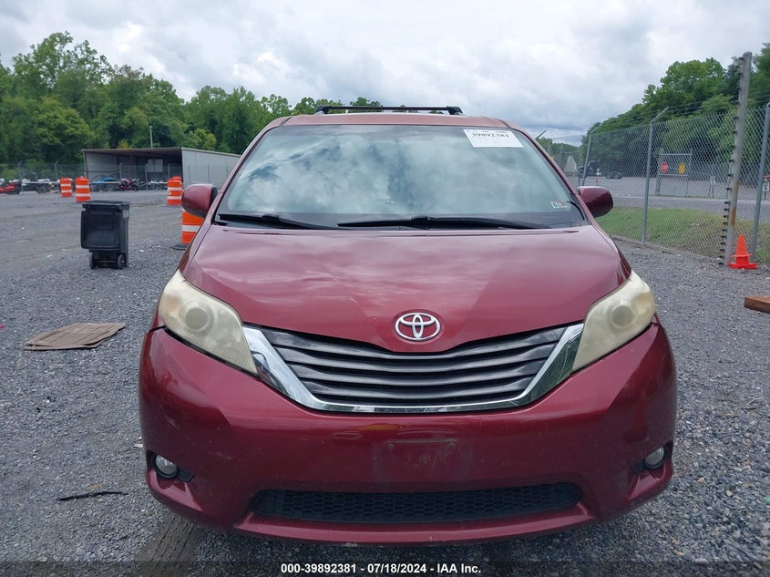 2011 Toyota Sienna Xle V6 VIN: 5TDYK3DC0BS011485 Lot: 39892381