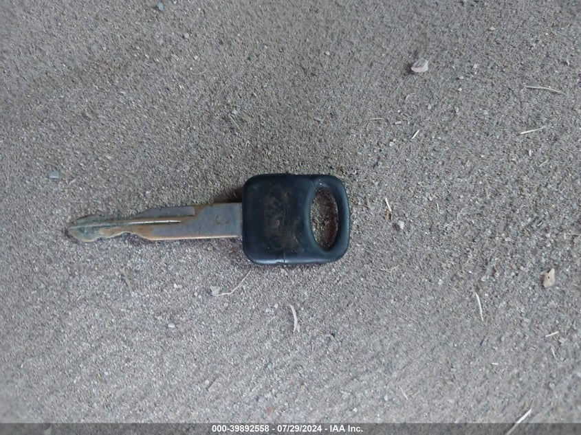 2003 Ford F-250 Lariat/Xl/Xlt VIN: 1FTNW21S63EA89015 Lot: 39892558