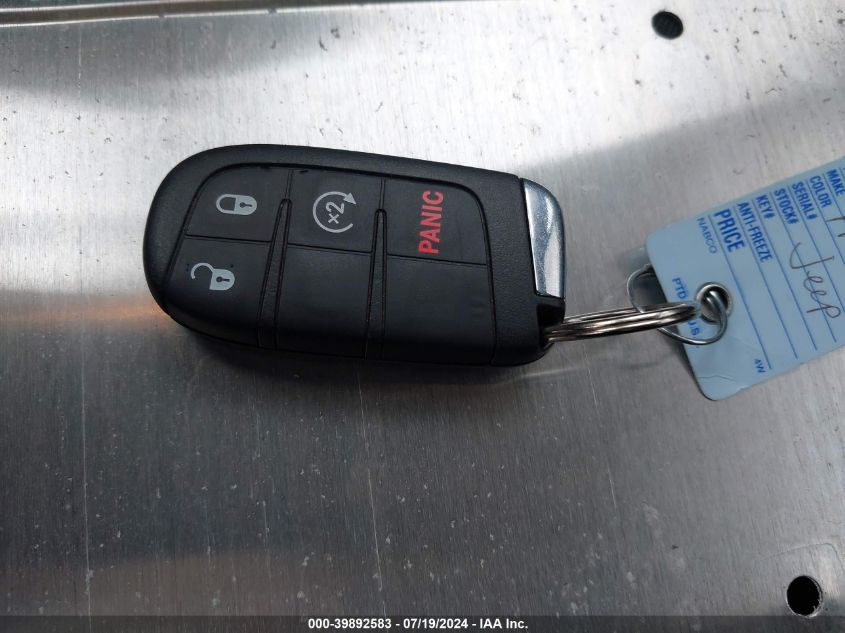 2017 Jeep Renegade Latitude 4X4 VIN: ZACCJBBB3HPF33308 Lot: 39892583