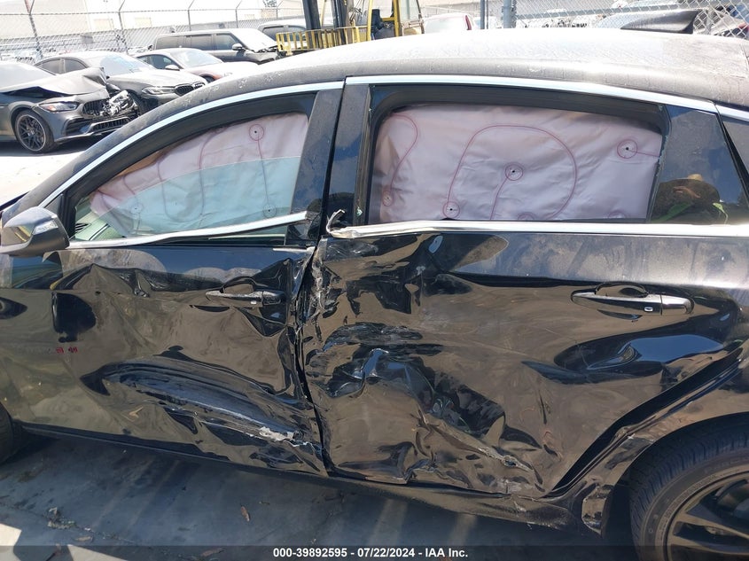 2018 CHEVROLET MALIBU LT - 1G1ZD5ST4JF162821