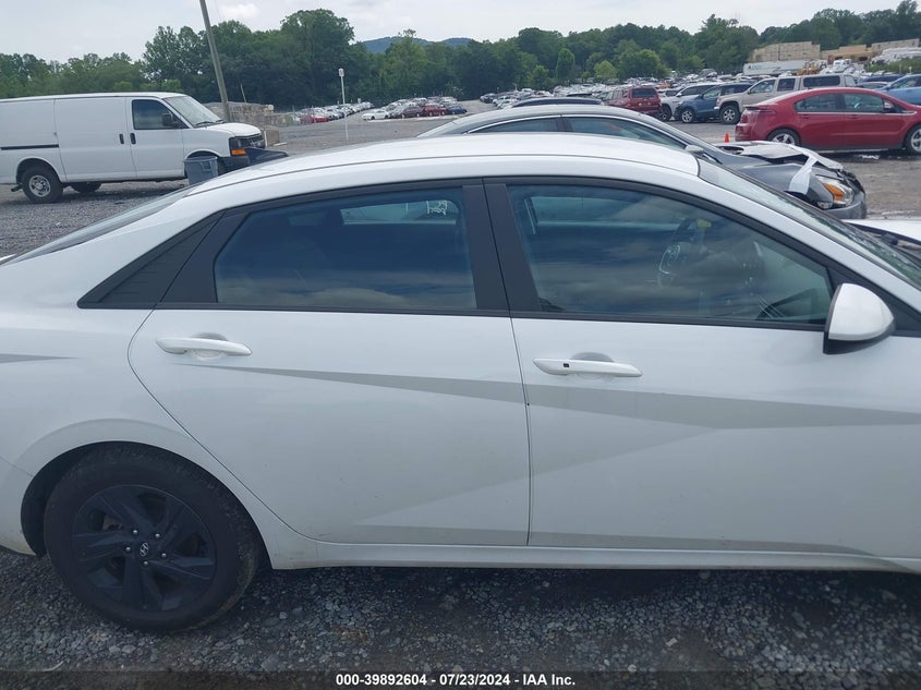 VIN 5NPLM4AG3NH057890 2022 HYUNDAI ELANTRA SEL