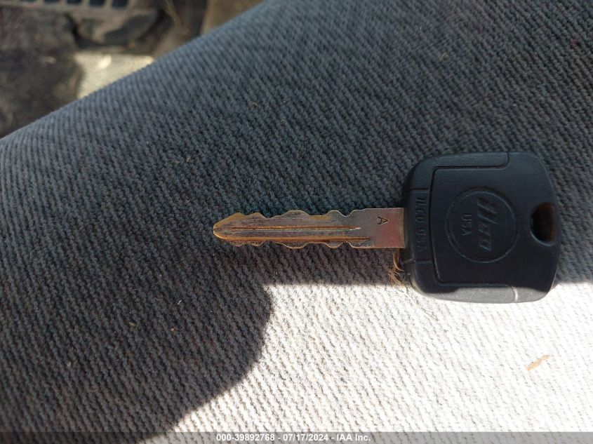 2005 Chrysler Town & Country Lx VIN: 2C4GP44R15R232386 Lot: 39892768