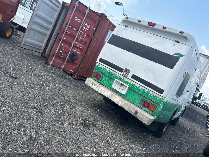 2007 Sterling Truck Mitsubishi Chassis Coe 40 VIN: JLSBBD1SX7K017678 Lot: 40303841