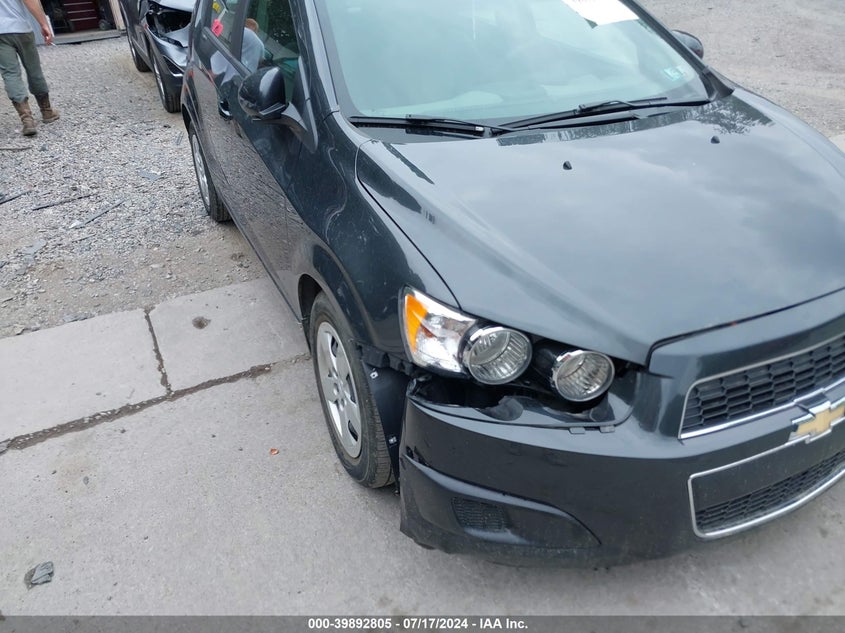 2014 Chevrolet Sonic Ls Auto VIN: 1G1JA6SG4E4117037 Lot: 39892805