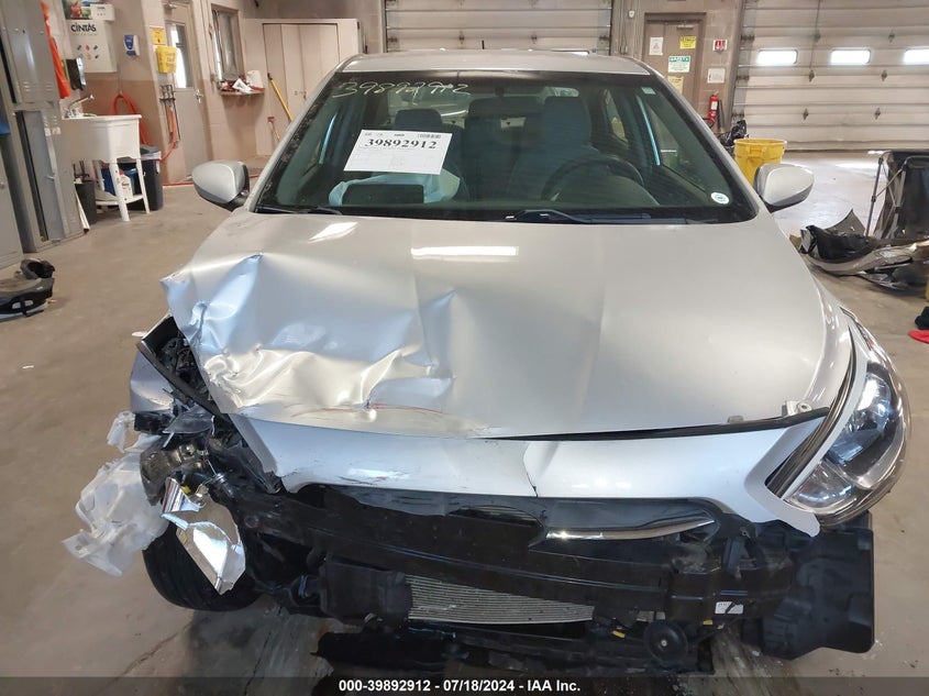 2017 Hyundai Accent Se VIN: KMHCT4AE3HU337011 Lot: 39892912