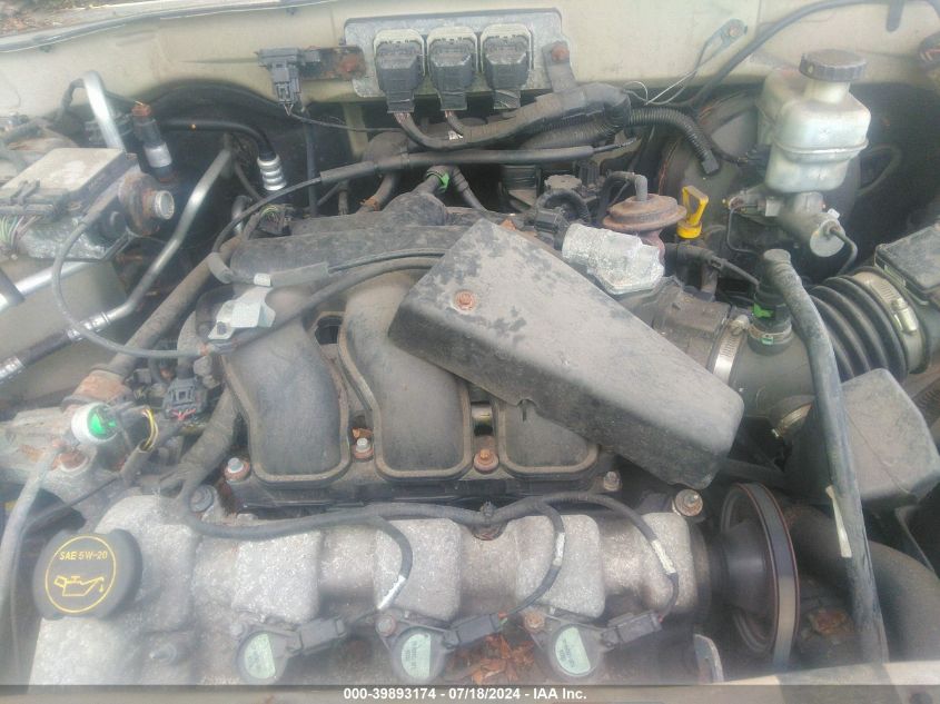 2005 Mercury Mariner Luxury/Premier VIN: 4M2CU57135DJ07681 Lot: 39893174