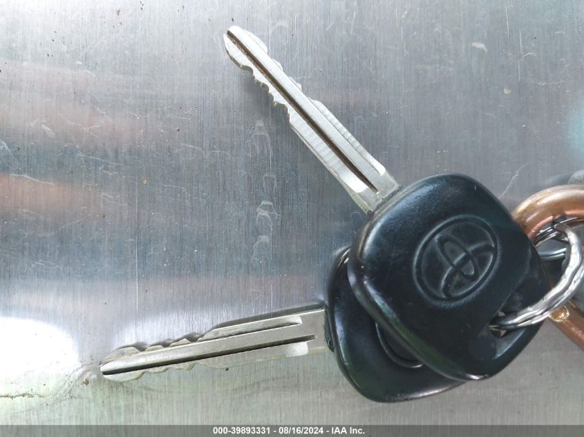 2011 Toyota Tacoma Prerunner V6 VIN: 5TFJU4GN4BX010090 Lot: 39893331