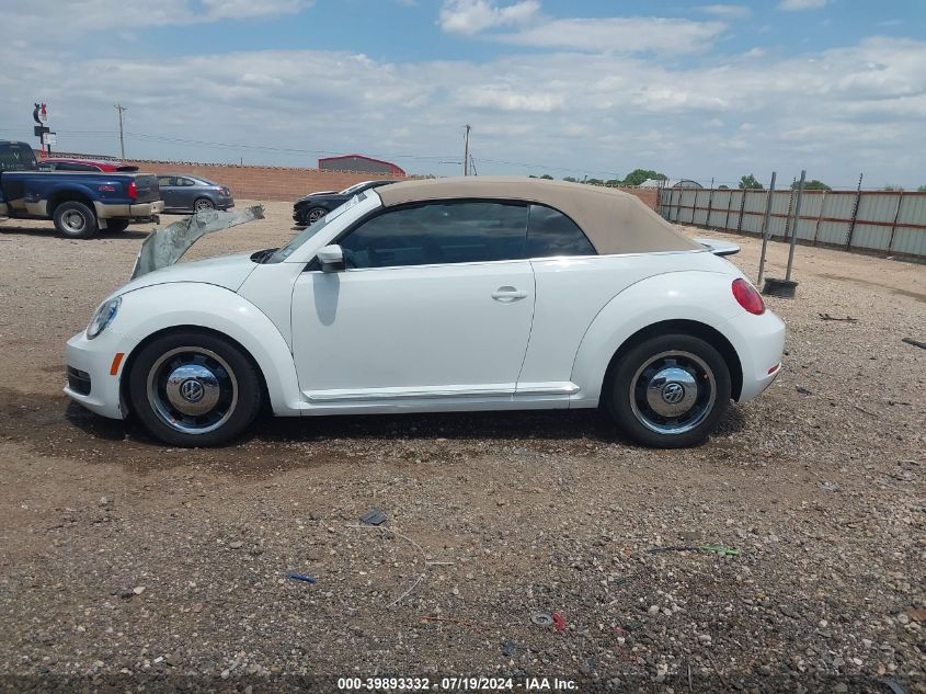 2013 Volkswagen Beetle 2.5L VIN: 3VW5X7ATXDM822310 Lot: 39893332