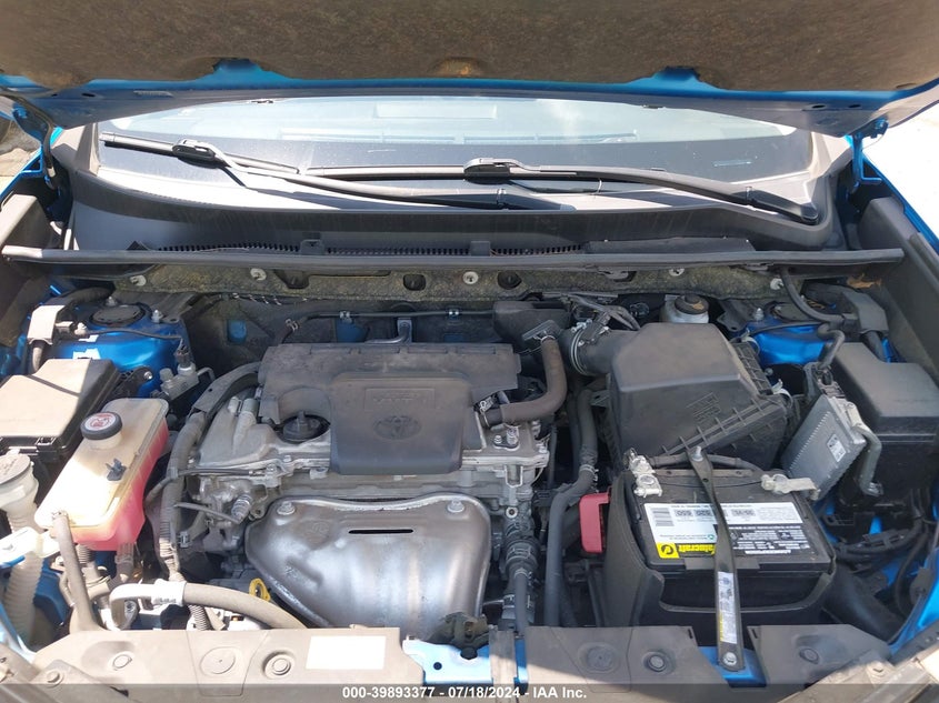 VIN JTMRFREV6JJ725080 2018 TOYOTA RAV4 XLE
