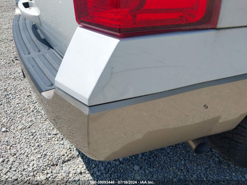 2011 Ford Expedition Xlt VIN: 1FMJU1J58BEF47365 Lot: 39893446