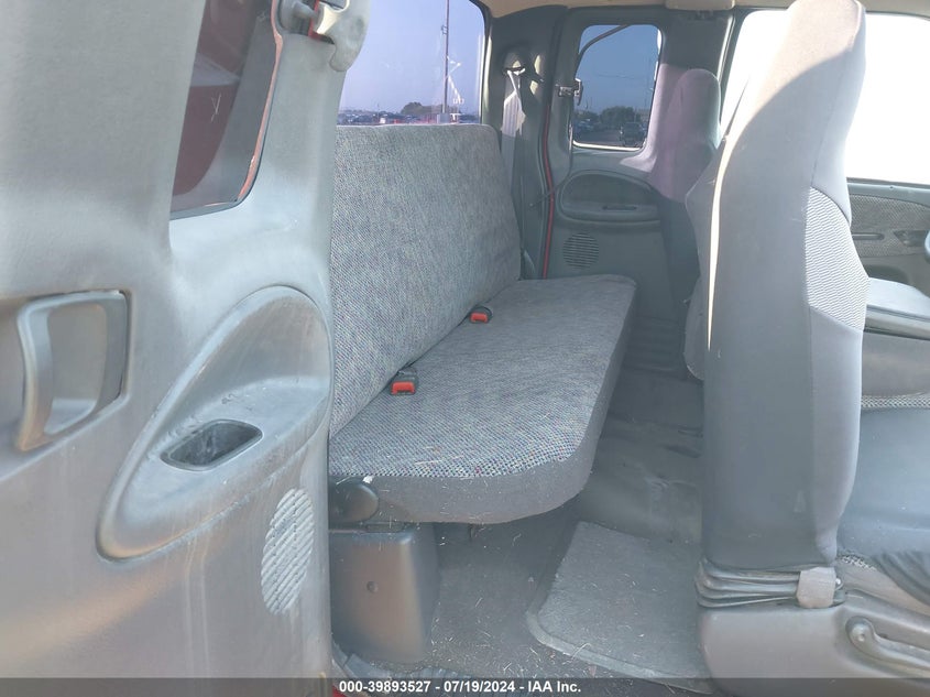 2001 Dodge Ram 1500 VIN: 1B7HC13Y81J284264 Lot: 39893527