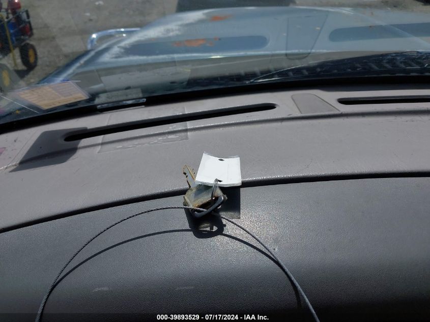 1999 Ford F250 Super Duty VIN: 1FTNX21F9XEE04766 Lot: 39893529