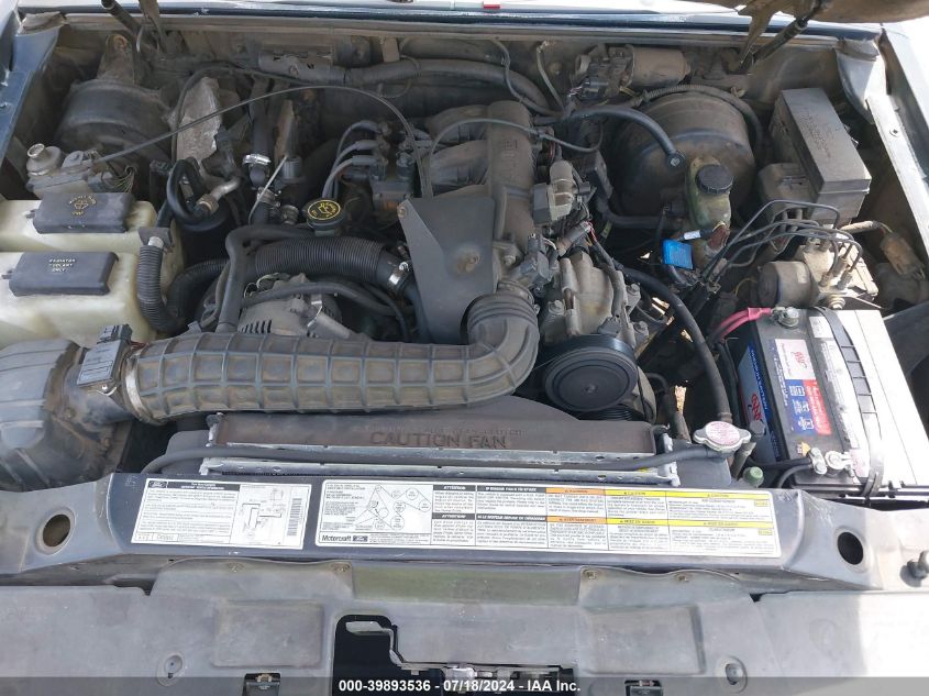 2000 Ford Explorer Xls VIN: 1FMDU72X5YZB63545 Lot: 39893536