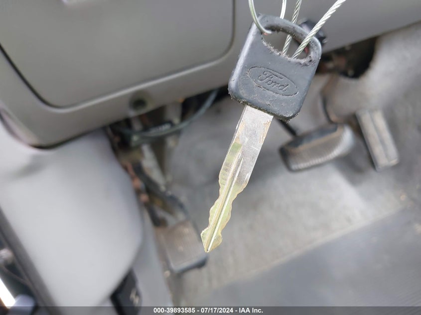 1996 Ford F250 VIN: 1FTHX26FXTEB12690 Lot: 39893585