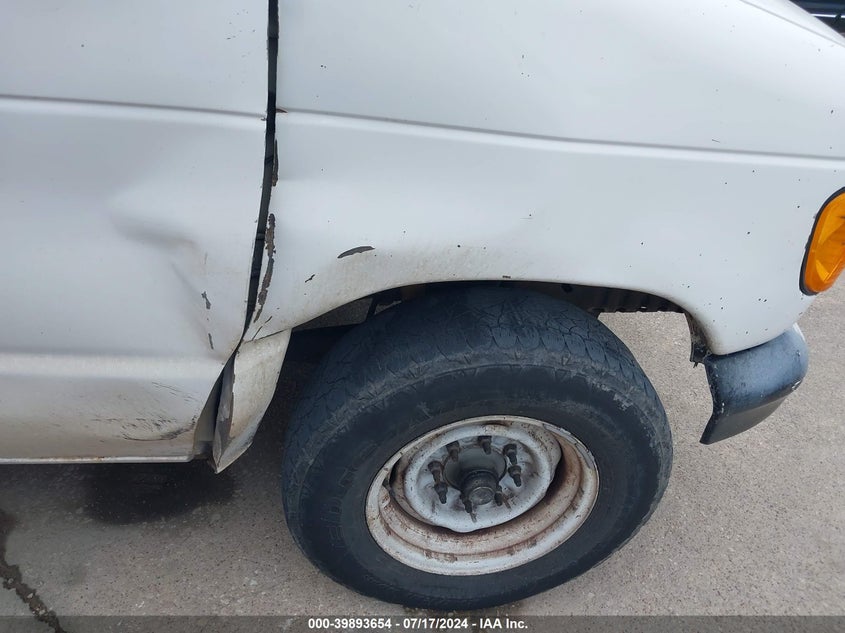 2004 Ford E-250 Commercial/Recreational VIN: 1FTNE24WX4HA17607 Lot: 39893654