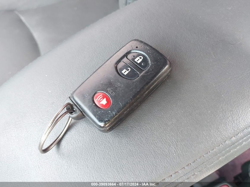 2011 Toyota Prius Four VIN: JTDKN3DU1B5369464 Lot: 39893664