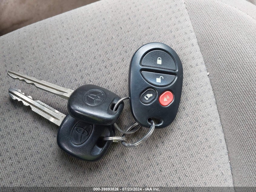 2004 Toyota Sienna Le VIN: 5TDZA23C94S080360 Lot: 39893826