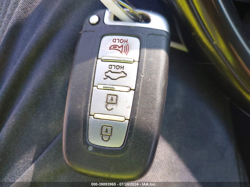 2014 Hyundai Sonata Se VIN: 5NPEC4AC1EH875885 Lot: 39893965