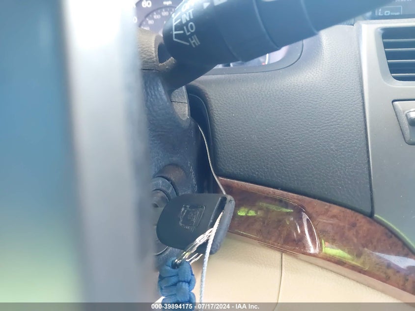 2011 Honda Accord Exl VIN: 1HGCP2F88BA133962 Lot: 39894175