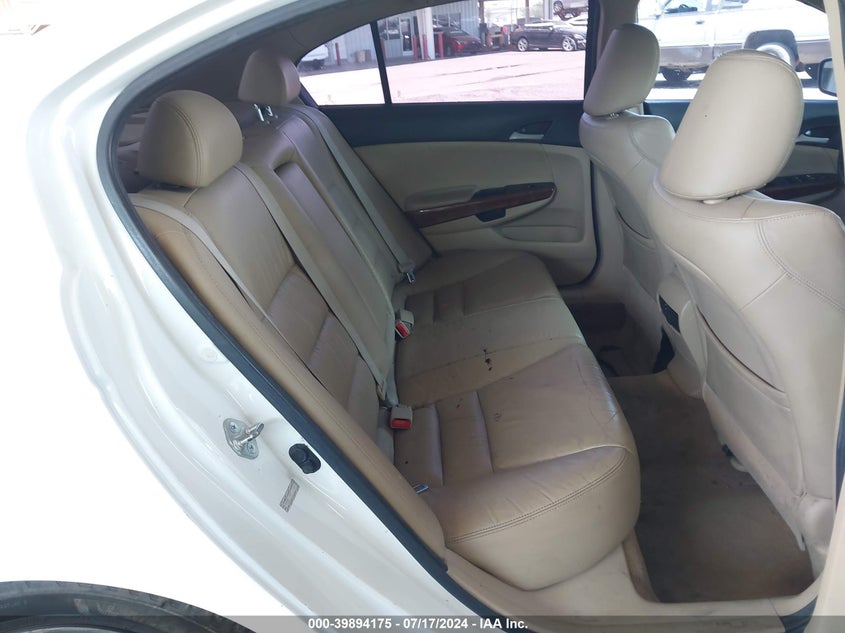 2011 Honda Accord Exl VIN: 1HGCP2F88BA133962 Lot: 39894175