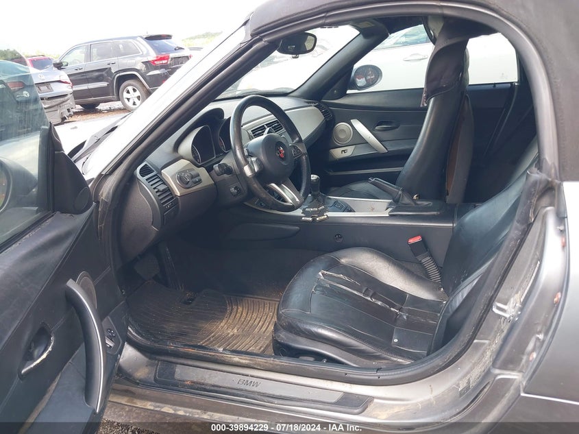 2004 BMW Z4 3.0I VIN: 4USBT53584LT25823 Lot: 39894229