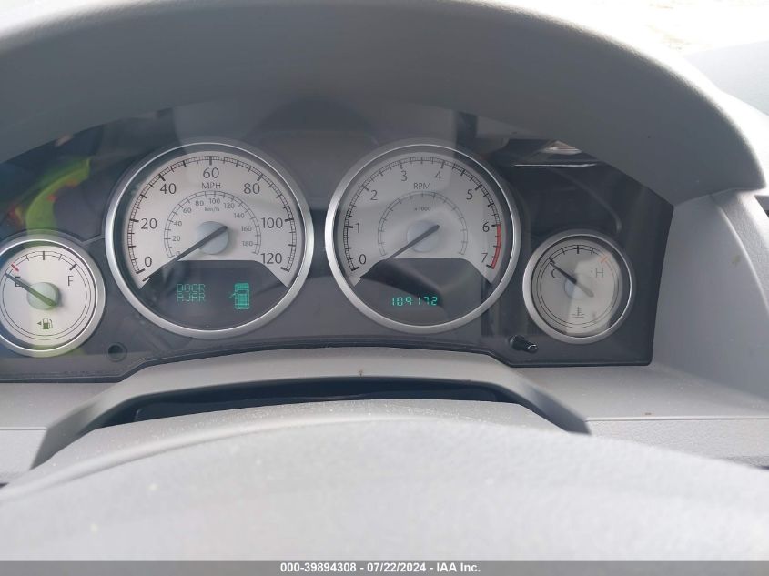 2010 Chrysler Town & Country Touring VIN: 2A4RR5D10AR217899 Lot: 39894308