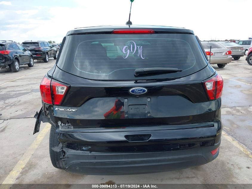 2019 Ford Escape S VIN: 1FMCU0F75KUB85885 Lot: 39894313