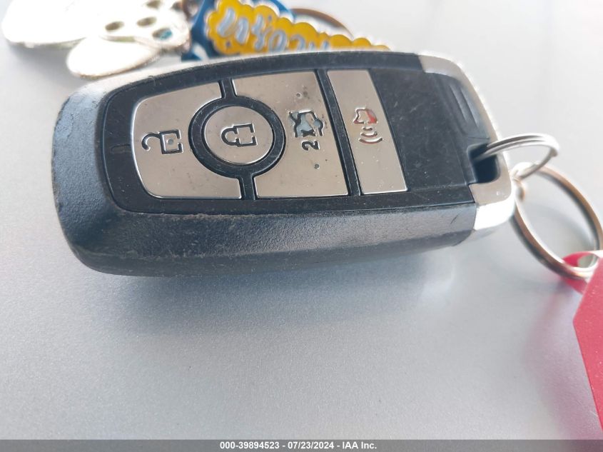 2019 Ford Fusion Se VIN: 3FA6P0LUXKR256630 Lot: 39894523