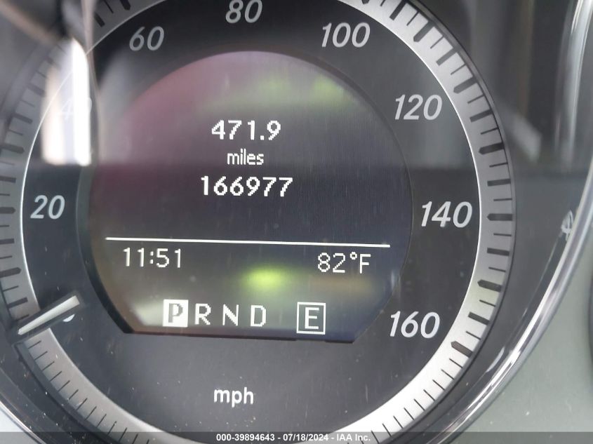 2011 Mercedes-Benz C 300 Luxury 4Matic/Sport 4Matic VIN: WDDGF8BB5BR166223 Lot: 39894643