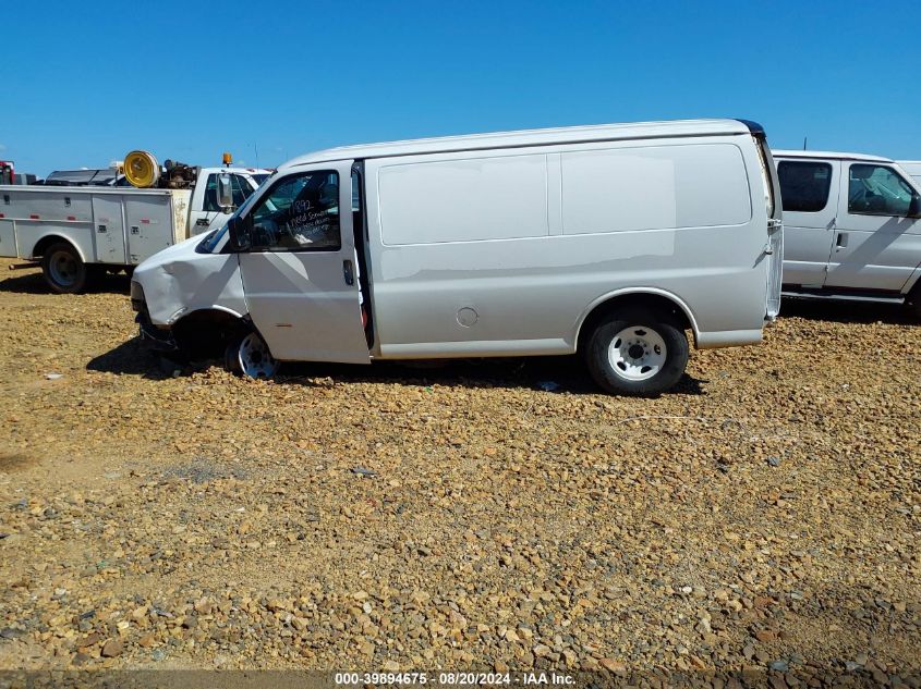 2022 Chevrolet Express Cargo Rwd 2500 Regular Wheelbase Wt VIN: 1GCWGAF18N1240734 Lot: 39894675