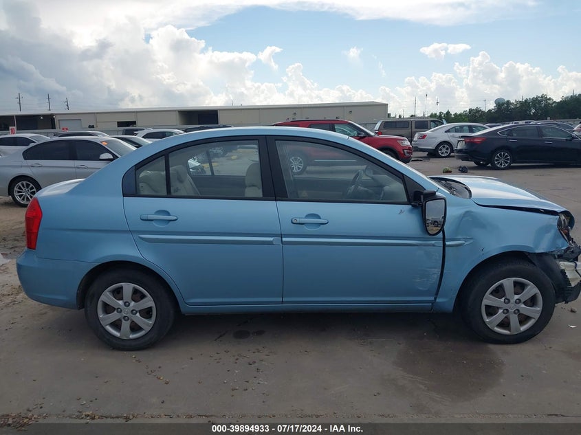 2009 Hyundai Accent Gls VIN: KMHCN46C79U327827 Lot: 39894933