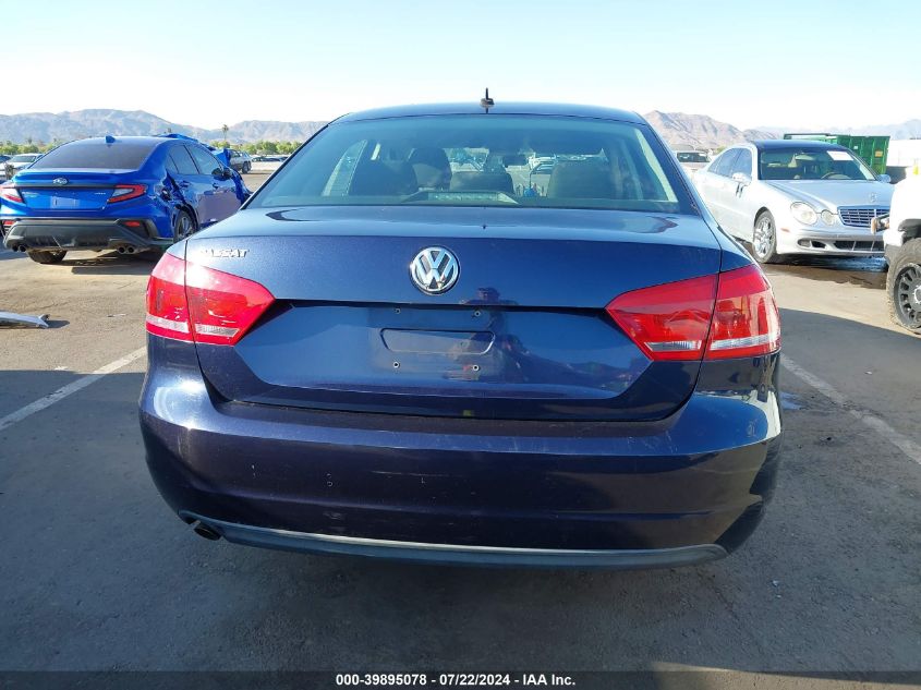 2012 Volkswagen Passat 2.5L S VIN: 1VWAP7A37CC072895 Lot: 39895078