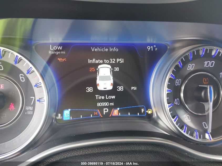 2016 Chrysler 300 Limited VIN: 2C3CCAAG1GH252372 Lot: 39895119