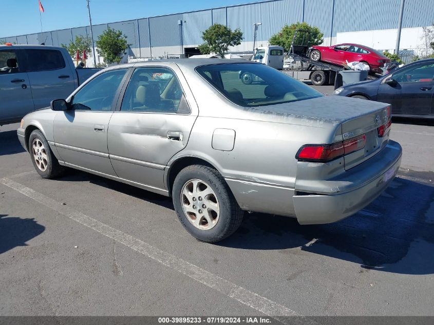 1998 Toyota Camry Xle V6 VIN: JT2BF28K7W0117343 Lot: 39895233