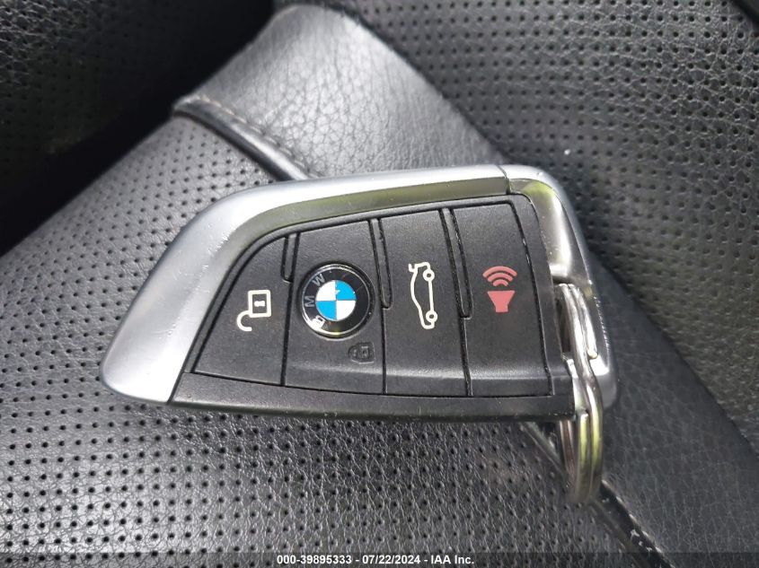 2018 BMW X5 xDrive50I VIN: 5UXKR6C57J0U15728 Lot: 39895333