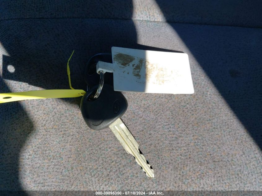 2002 Hyundai Elantra Gls/Gt VIN: KMHDN45D92U285536 Lot: 39895350