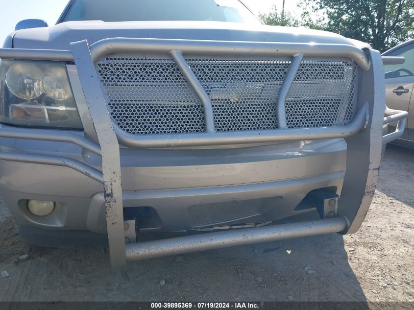 2009 Chevrolet Suburban 1500 Ltz VIN: 1GNFC36J99R137392 Lot: 39895369