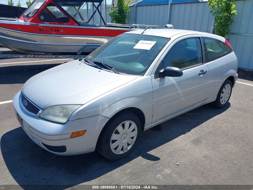 2005 Ford Focus Zx3 VIN: 3FAFP31N55R121508 Lot: 39895661