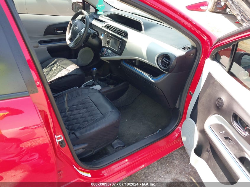 2012 Toyota Prius C VIN: JTDKDTB38C1505241 Lot: 39895787