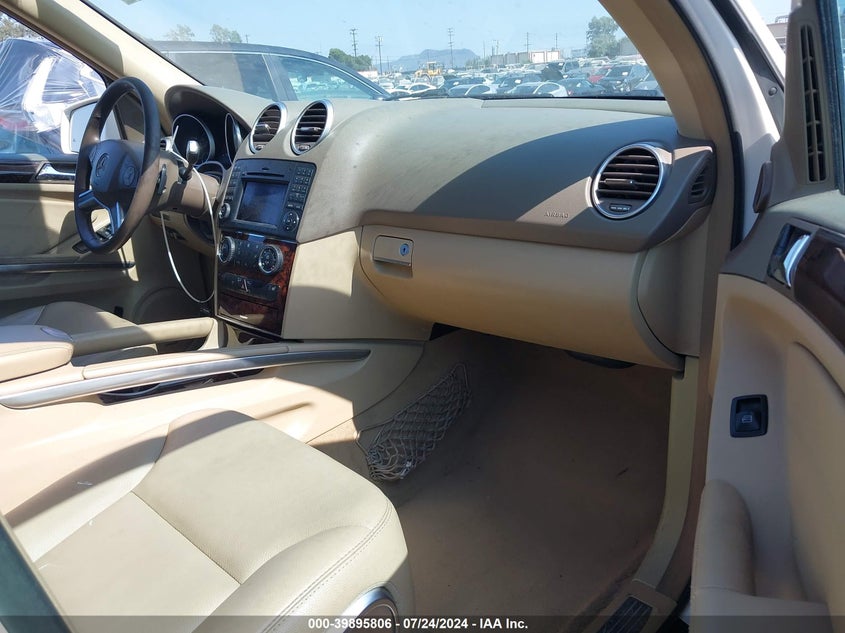 2011 Mercedes-Benz Ml 350 4Matic VIN: 4JGBB8GB8BA658733 Lot: 39895806
