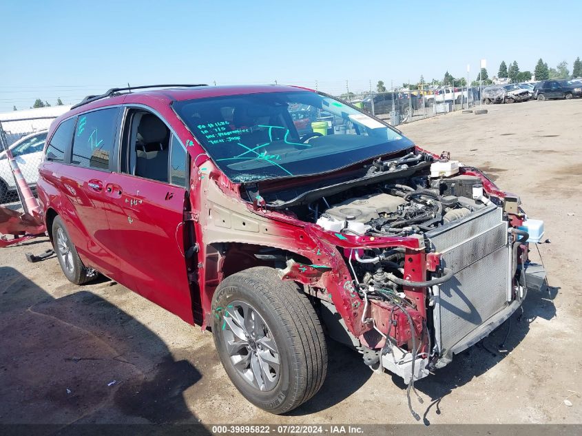 5TDJRKEC2NS091656 2022 Toyota Sienna Xle