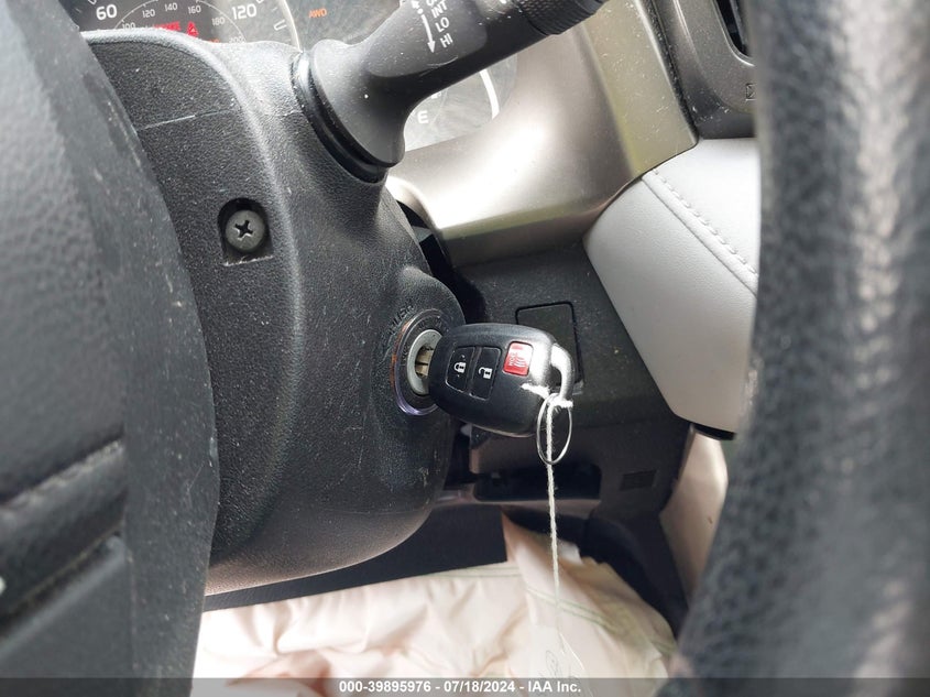 2015 TOYOTA RAV4 XLE - 2T3RFREV3FW365517